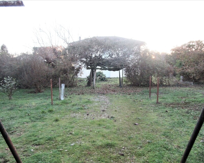 Terrain de 3200 plus maison 128 m² - Img 2644  2 