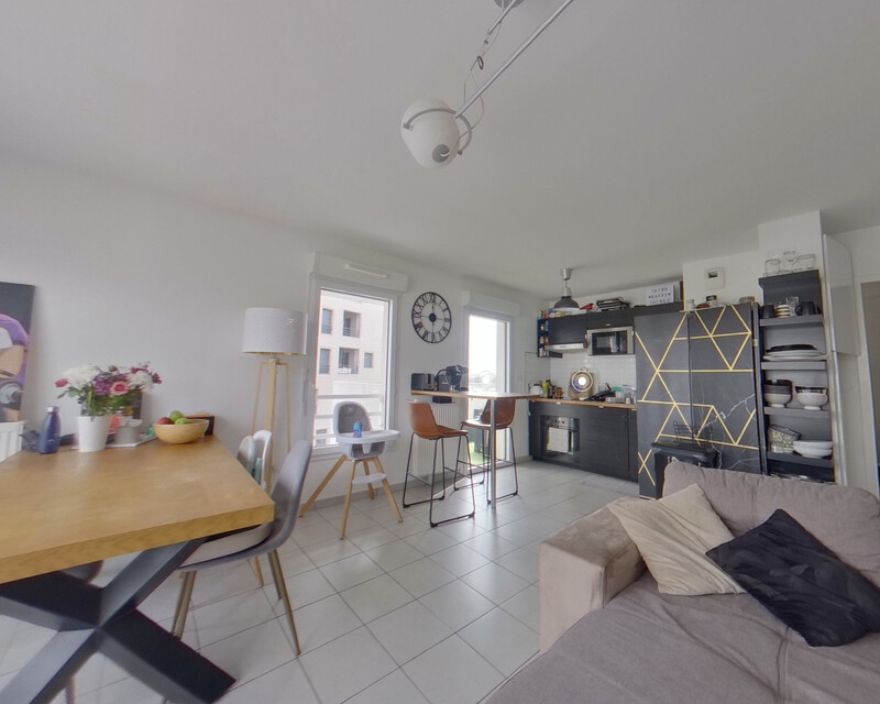 Appartement trois-pièces Ivry-sur-Seine - Capture d écran 2022-12-16 à 14.13.17