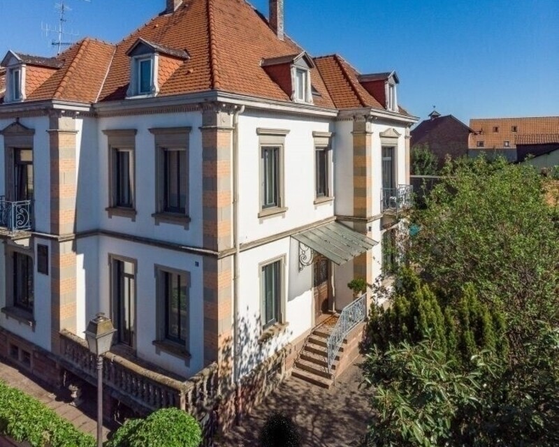 charmante maison de maitre, 10 pièces, entièrement rénovée. - Maison exterieur