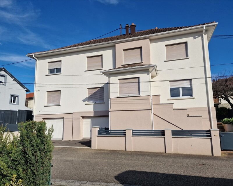 Belle maison familiale ou bi-famille ou immeuble - 01