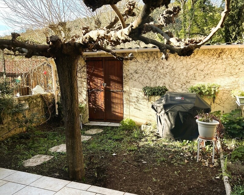 En cours de Compromis / Maison 5 pièces / Jardin / La Roquebrussane  - Total