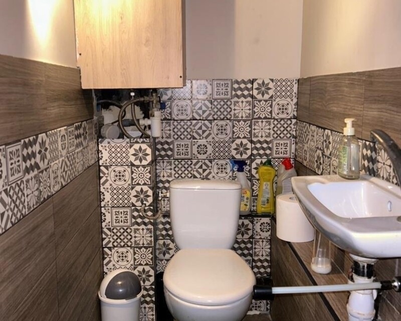Fond de Commerce - Restauration Rapide (idéalement situé) - Wc