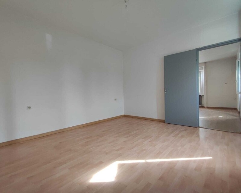 Authentique corps de ferme avec maison d'habitation - Chambre appartement rdc