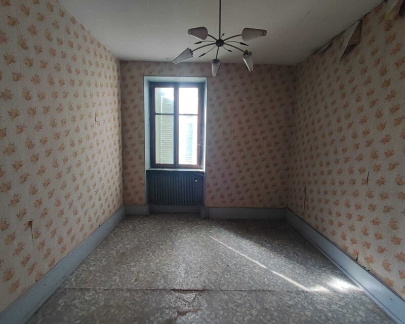 Authentique corps de ferme avec maison d'habitation - Pièce 5
