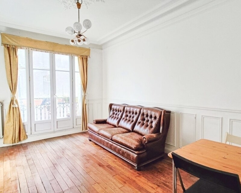 Paris 18 - Appartement 2 pièces de 48m²  - Salon