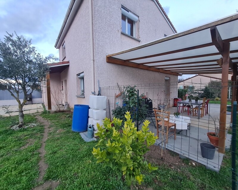 Villa 90m² Terrain 547m² +garage piscine hors sol - 20230116 171547
