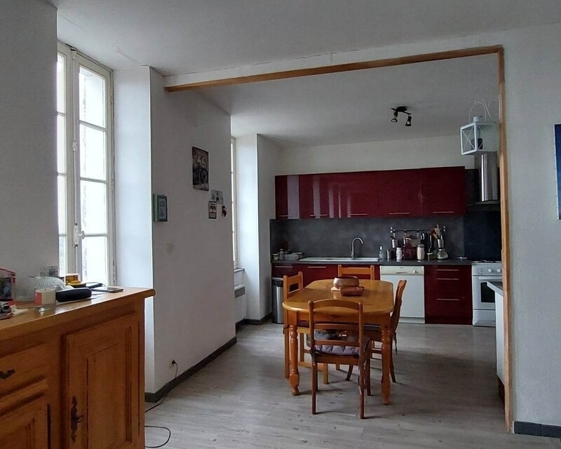 Maison de 185 m² avec cour et dépendances - Salon  4 