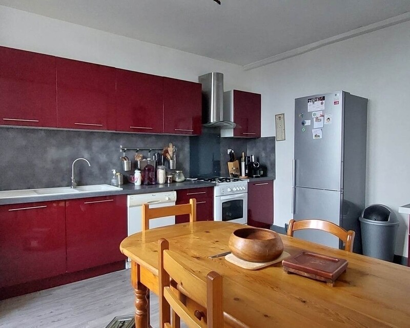 Maison de 185 m² avec cour et dépendances - Cuisine  5 