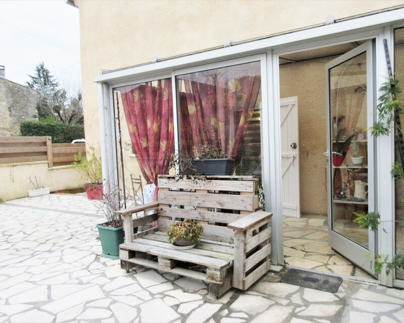 Belle maison de ville en pierre - Img 2697  2 