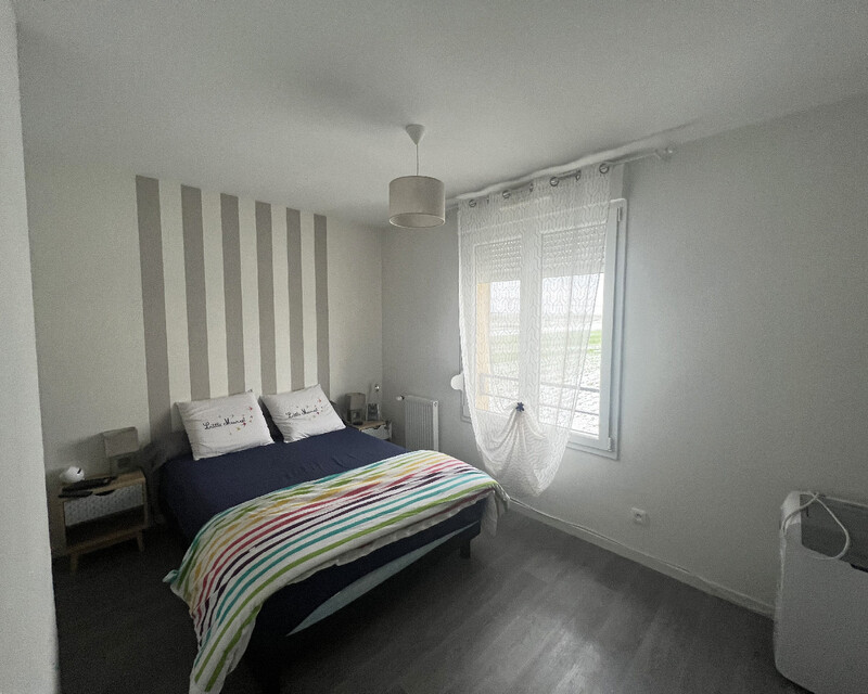 Vends à Noisseville une maison mitoyenne de 2018 avec terrasse - Chambre1