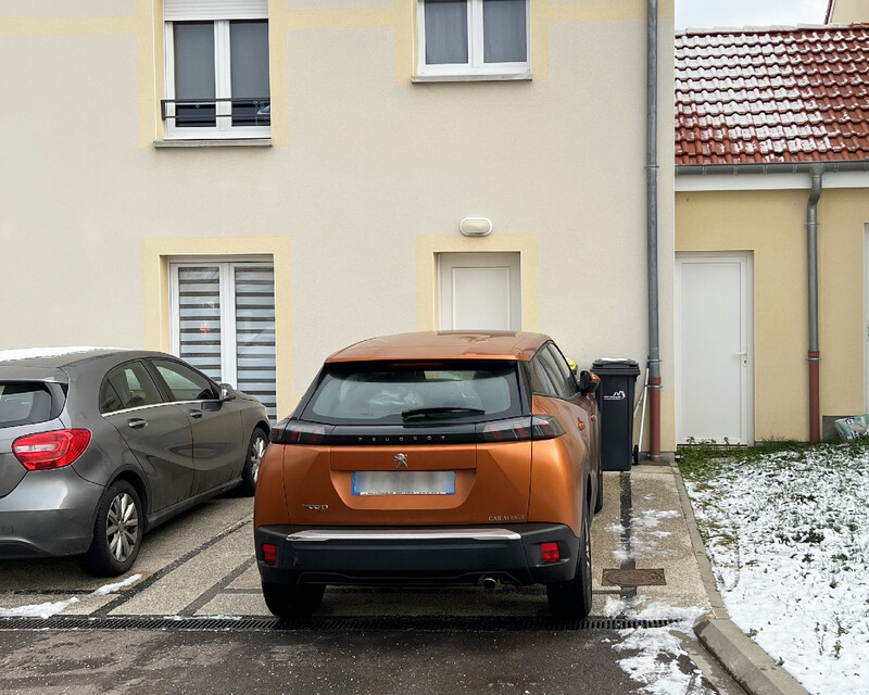 Vends à Noisseville une maison mitoyenne de 2018 avec terrasse - Facade1