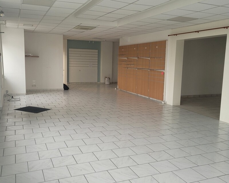 A louer local professionnel de 130 m2 - 20230127 145334 photo 1