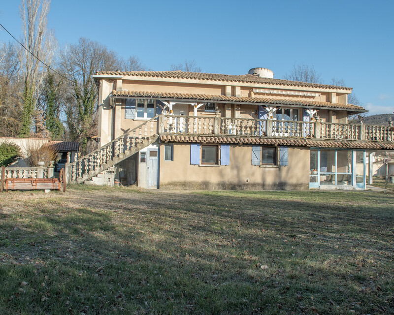 Maison 11 chambres / 5 appartements / Saint-Martin-de-Bromes - Capture d écran 2023-01-31 à 17.34.59