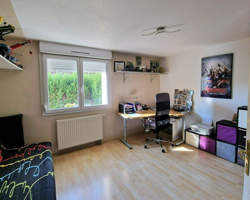 Spacieux et lumineux appartement en rez-de-jardin - 01 1 