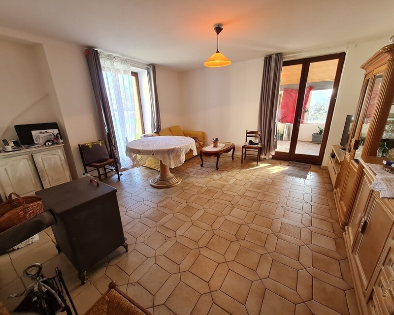 Maison 90m² + Dépendances Terrain 1678m² - 20230130 141837