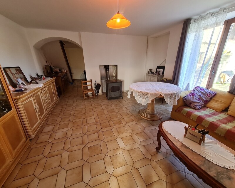 Maison 90m² + Dépendances Terrain 1678m² - 20230130 141907