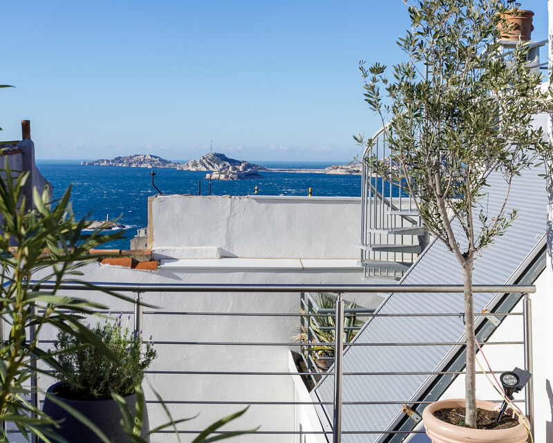 Duplex Vue Mer - Samatan - 3/4 Pièces - 100m2 - Vue iles du frioule