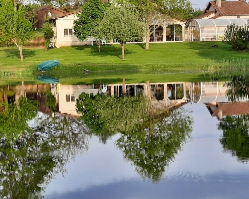 Propriété sur 2 hectares avec étang et piscine couverte  - Aa7a6a9c-341d-4ffb-8348-dc3c28140e24