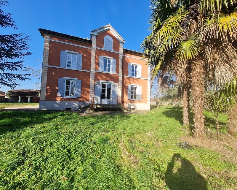 Propriété 300m² Terrain 16015m² + Dépendance - 20230214 102648