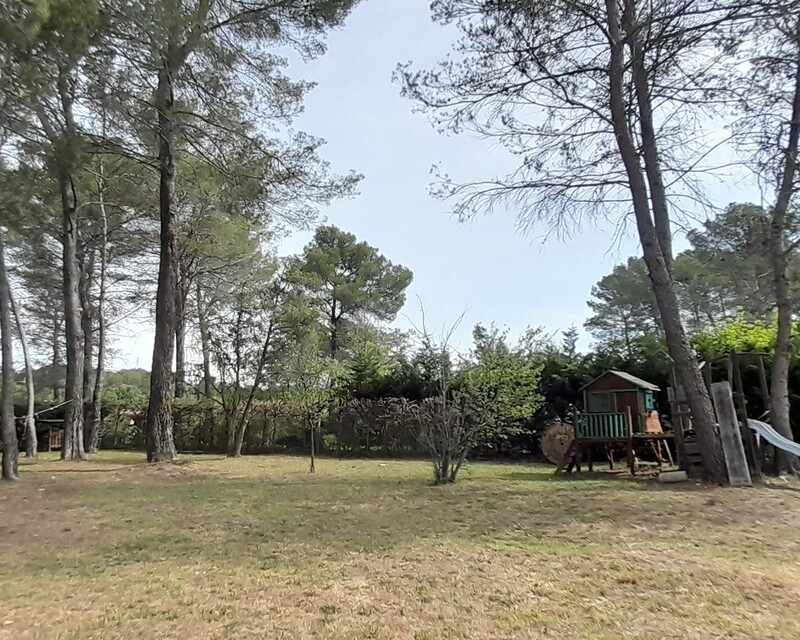 Villa plain-pied 6 pièces avec piscine sur terrain de 3300m2 - 20230509 102348