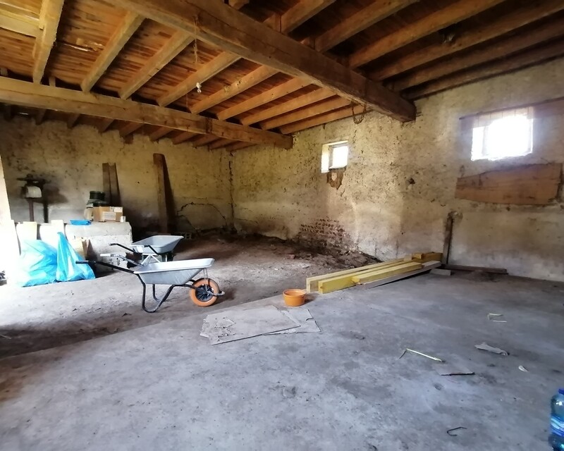 Ferme à rénover - chai buanderie