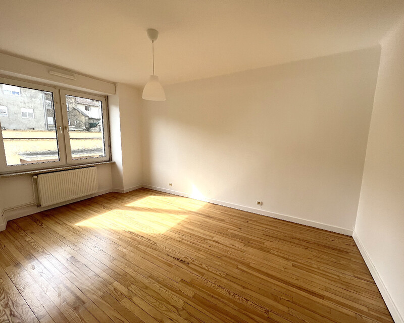 Loue app. F4 de 86M2 à Boulay - Chambre2