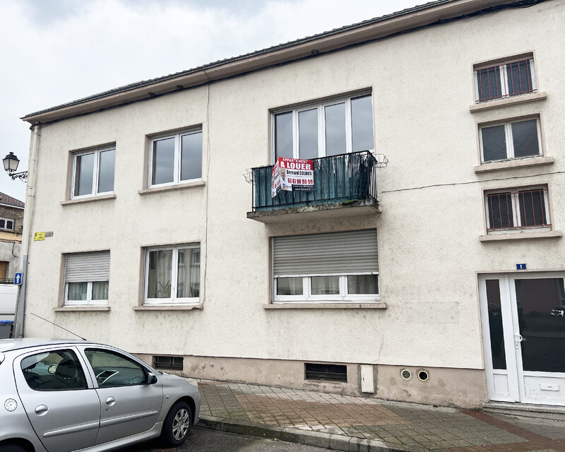 Loue app. F4 de 86M2 à Boulay - Facade immeuble
