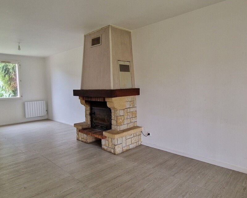 Maison type F4 avec jardin - 20230426 153302
