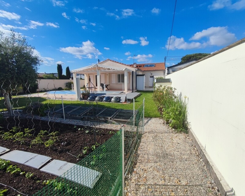 Maison plain pied quartier Chambery - Arrière cote fond jardin potager
