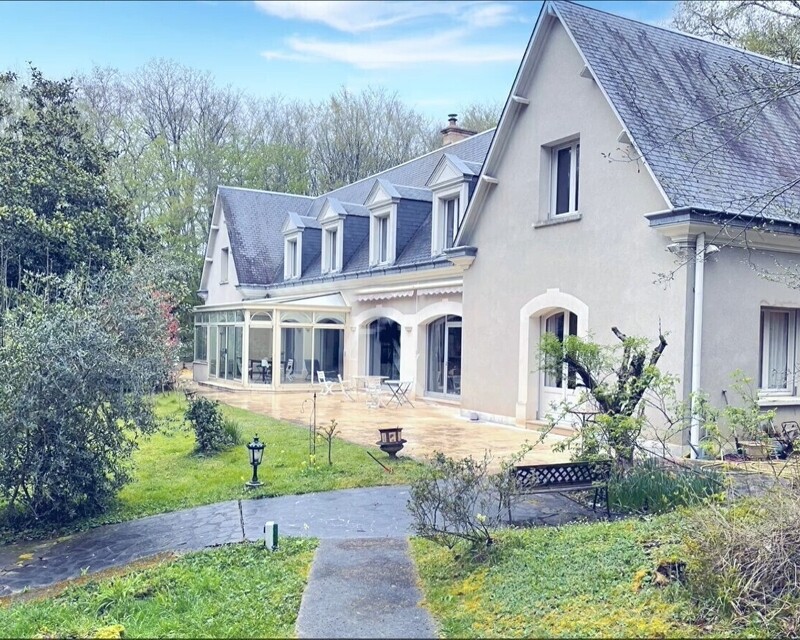 Blois - Montrichard - Maison 7/8 P 420 m2 - Piscine - Ext ret