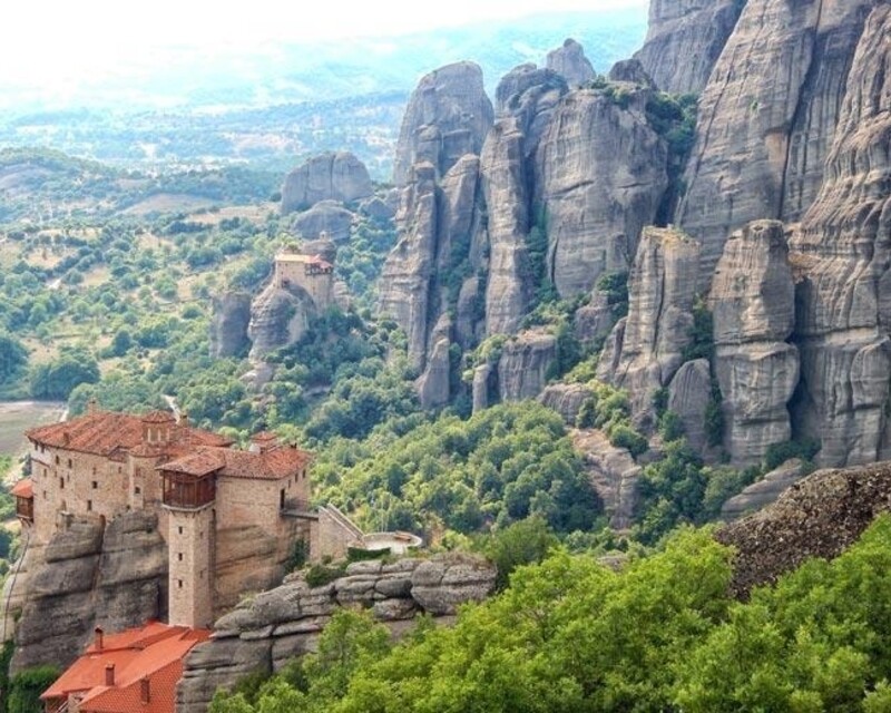 Grèce, Météores, Kalampaka, vue imprenable, hôtel 34 chambres - Ca14e2e1-de60-4bea-9a86-98255782a4cb