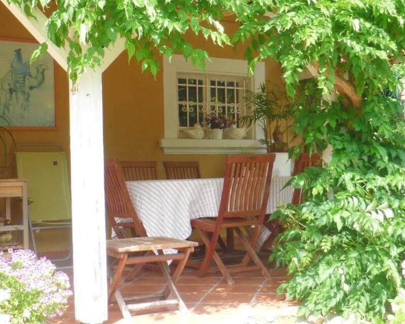 propriété de charme sur un terrain d'environ 10 ares avec dépendance - Terrasse