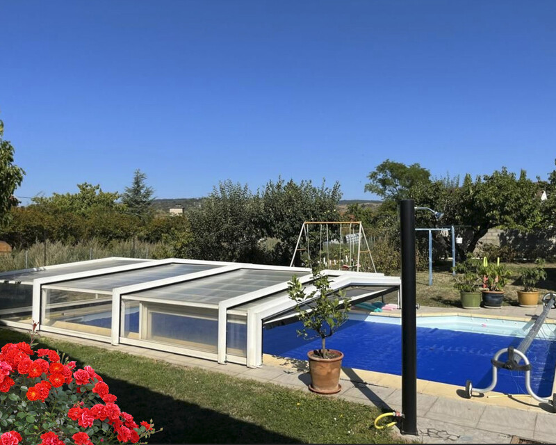 Villa  135 m² 6p. 4 ch, vue, jardin et calme  - Vue piscine