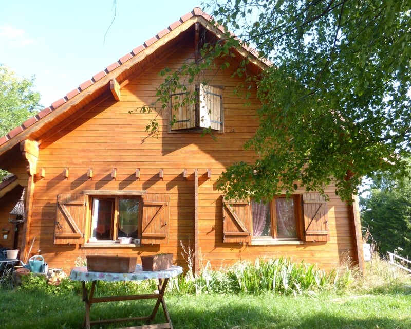 Joli chalet en bois sur 9,19 ares de terrain - Ap1090710