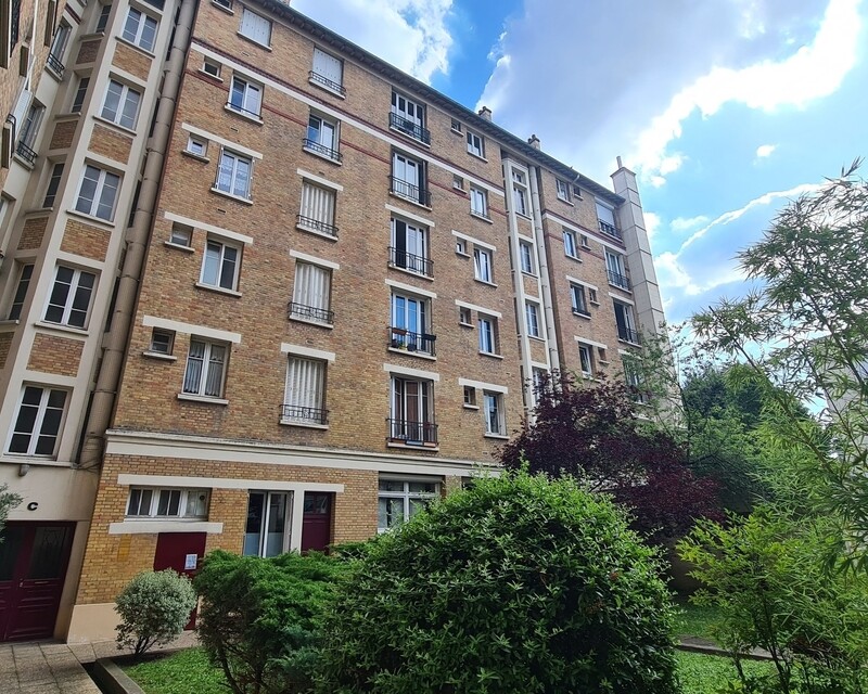 T2 à rénover avec la vue sur la tour Eiffel  - 20230822 163356