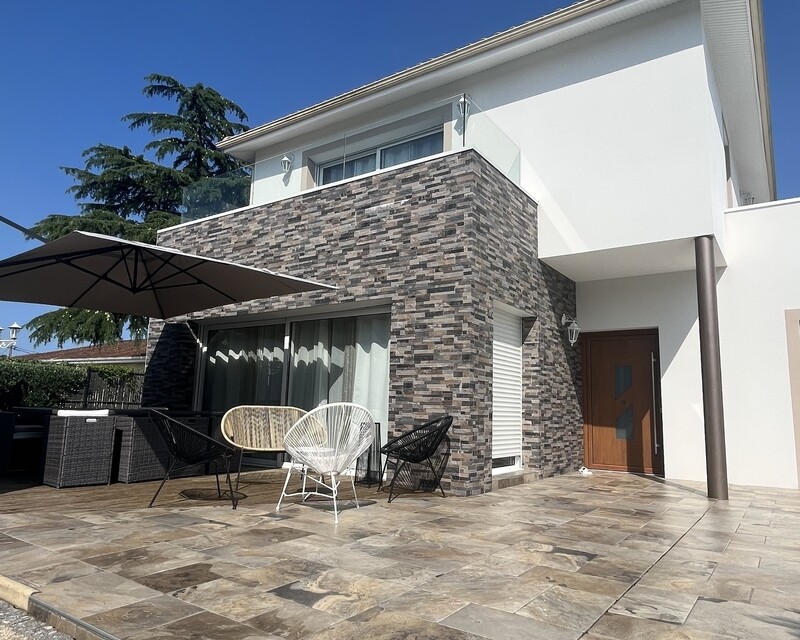 Maison familiale de 170m² avec piscine - 33450 Saint-Loubès  - Img 7100