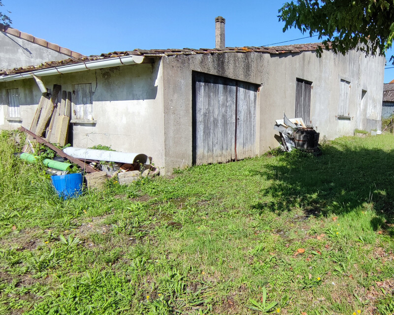 Maison entièrement à rénover 120m² 115 000€ FAI - 1695390086983