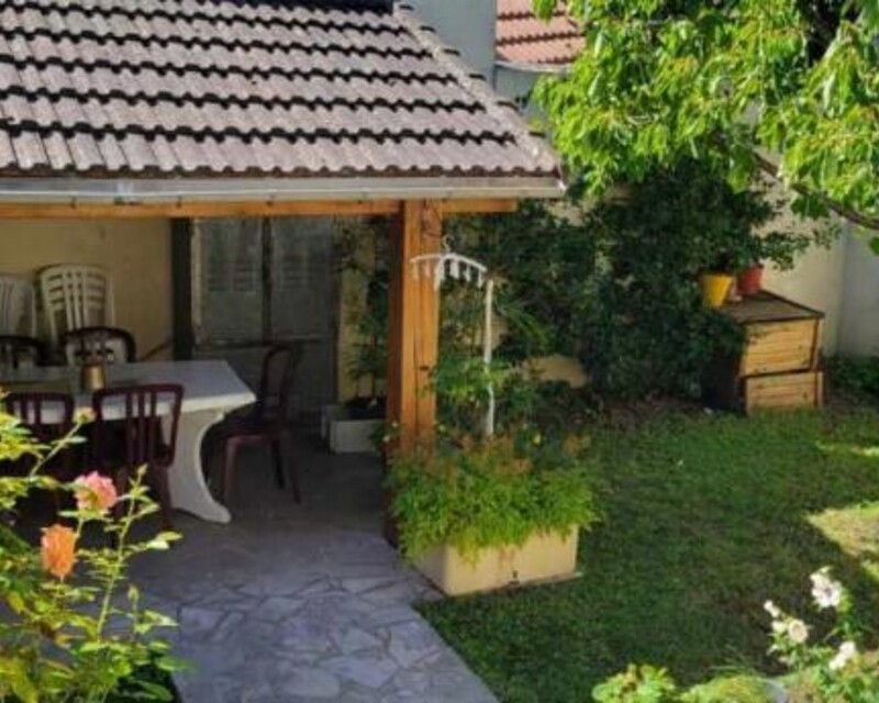 Maison 6 pièces proche RER La Varenne - Jardin