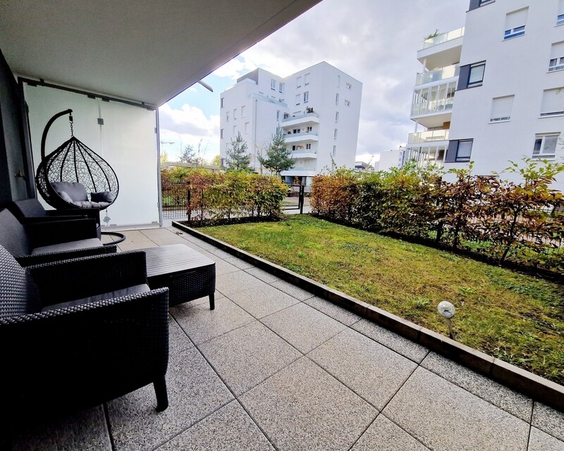 Appartement T3 de standing (2019) rez-de-jardin 68m² + parkings + cave - 20231111 142001