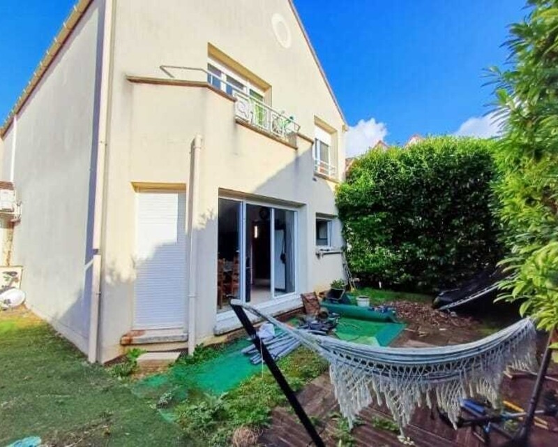 Maison Familiale 7 pièces avec jardin et garage - Extérieur avec jardin