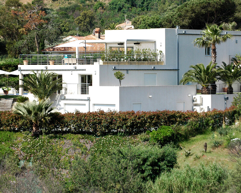 Superbe villa de prestige avec piscine et vue mer prés St. Tropez - Villa