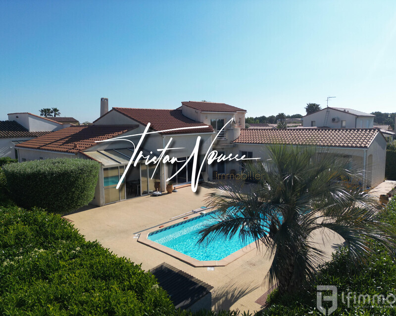 Villa plain-pied 4 faces - 200 m2 - 4 chambres - Saint Cyprien - 266