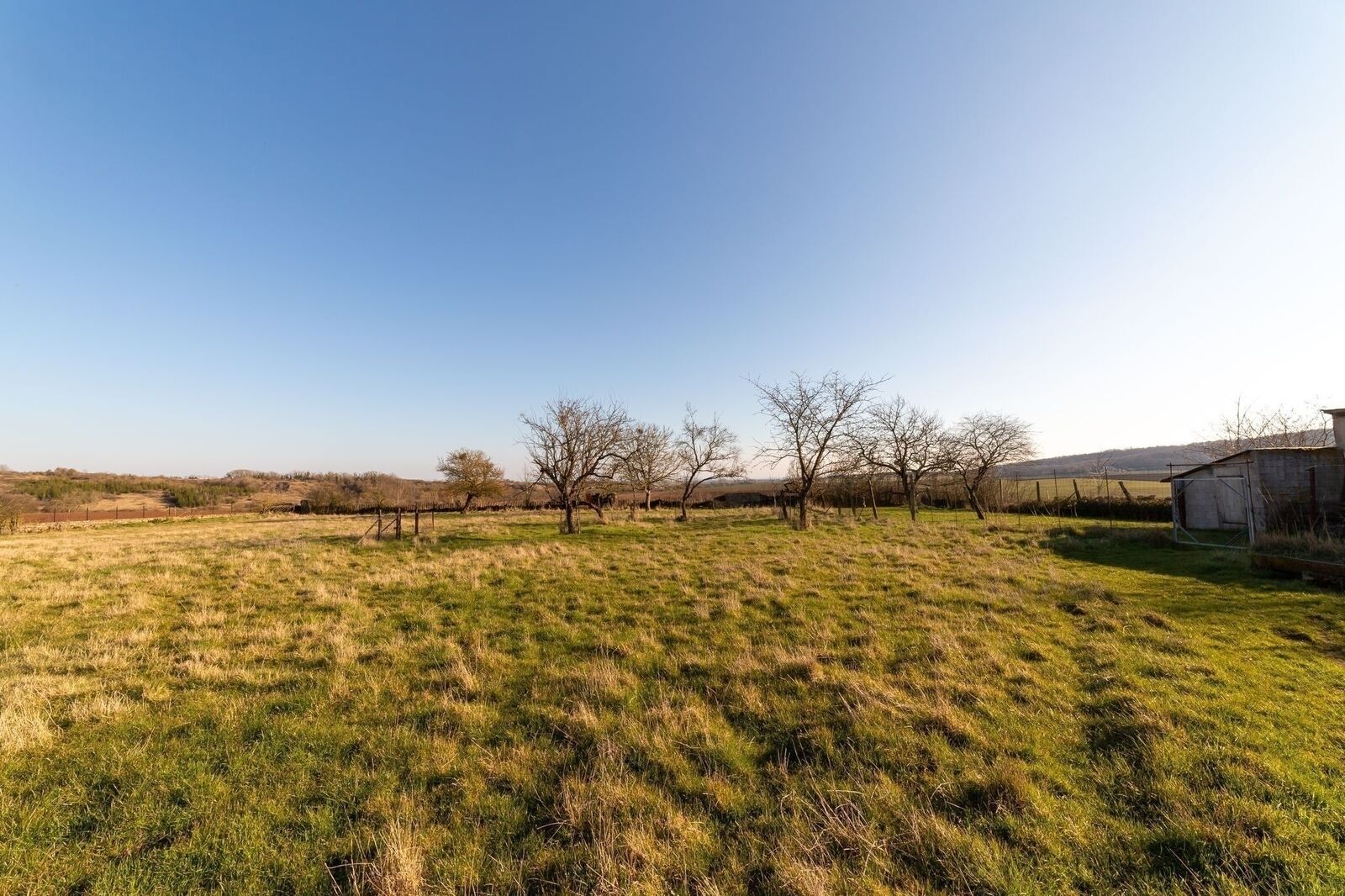 Grande Propriété au milieu des champs ! - Terrain bis bis