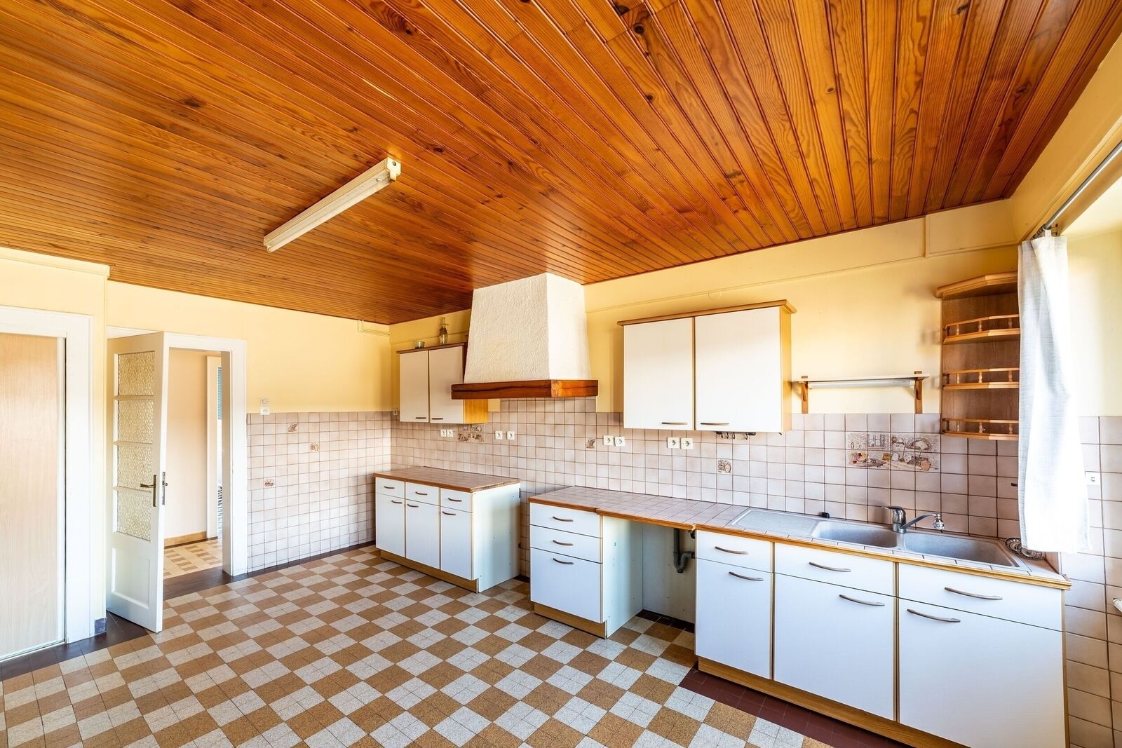 Grande Propriété au milieu des champs ! - Cuisine bis