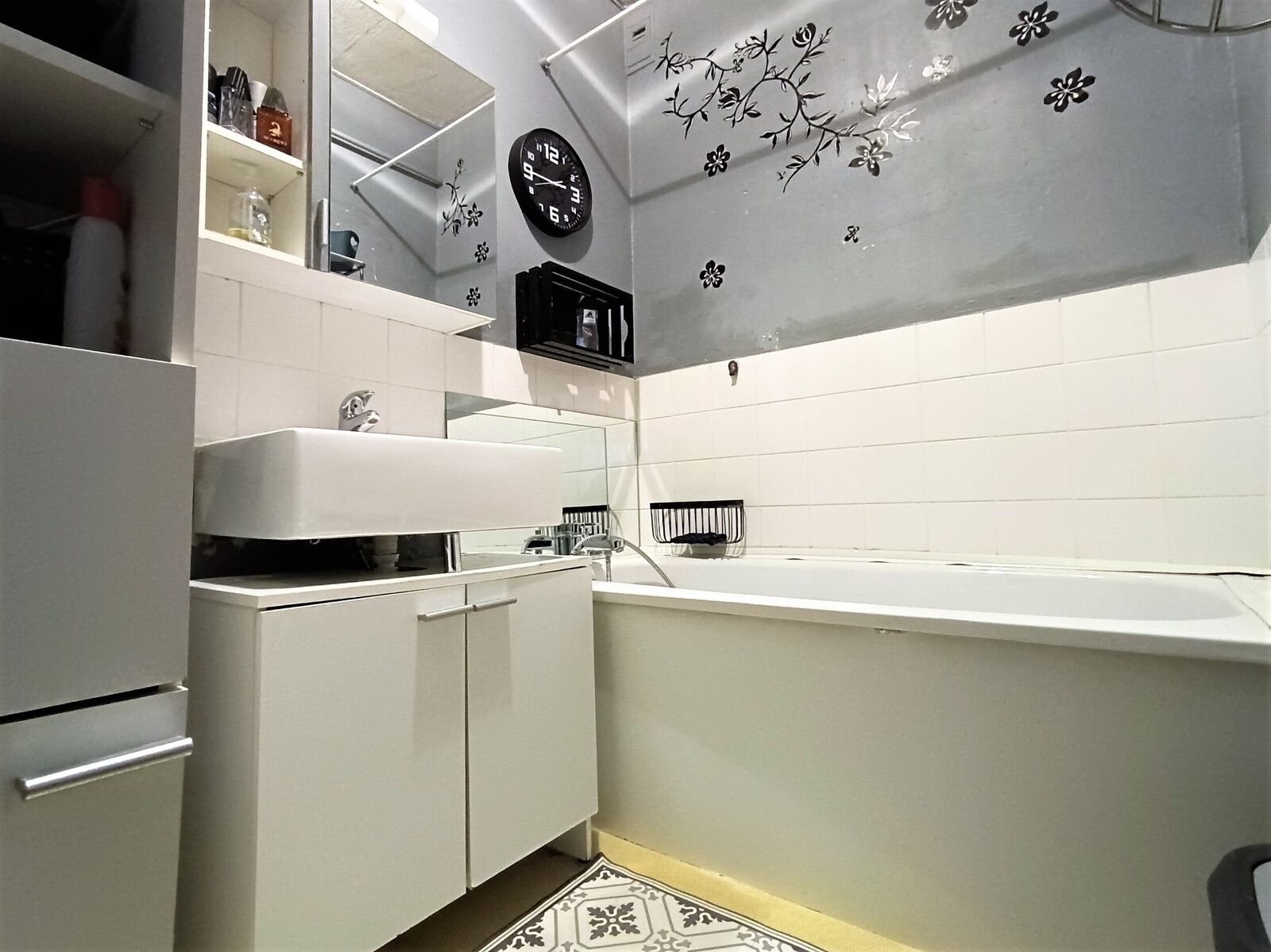 Spacieux Appartement au calme, de type III - Img 20230418 144237