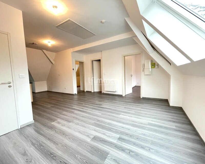 Immeuble rénové 7 appartements - Combles 10
