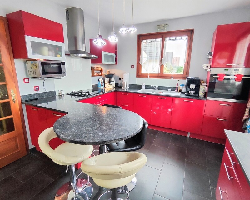 Maison individuelle F5 avec garage et parkings à Wittelsheim (68310) - cuisine