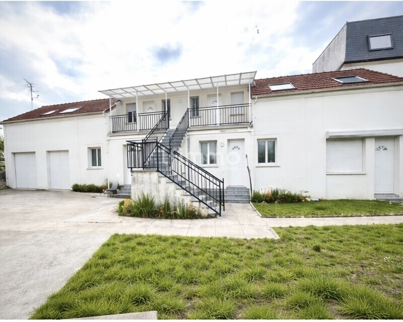 Immeuble à Montfermeil (93370) de 197 m² - Img 2721