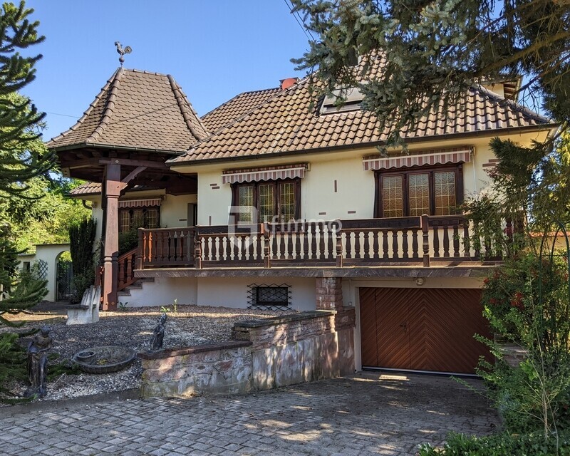 Maison 11 pièces 230 m² - Pxl 20250430 080307722