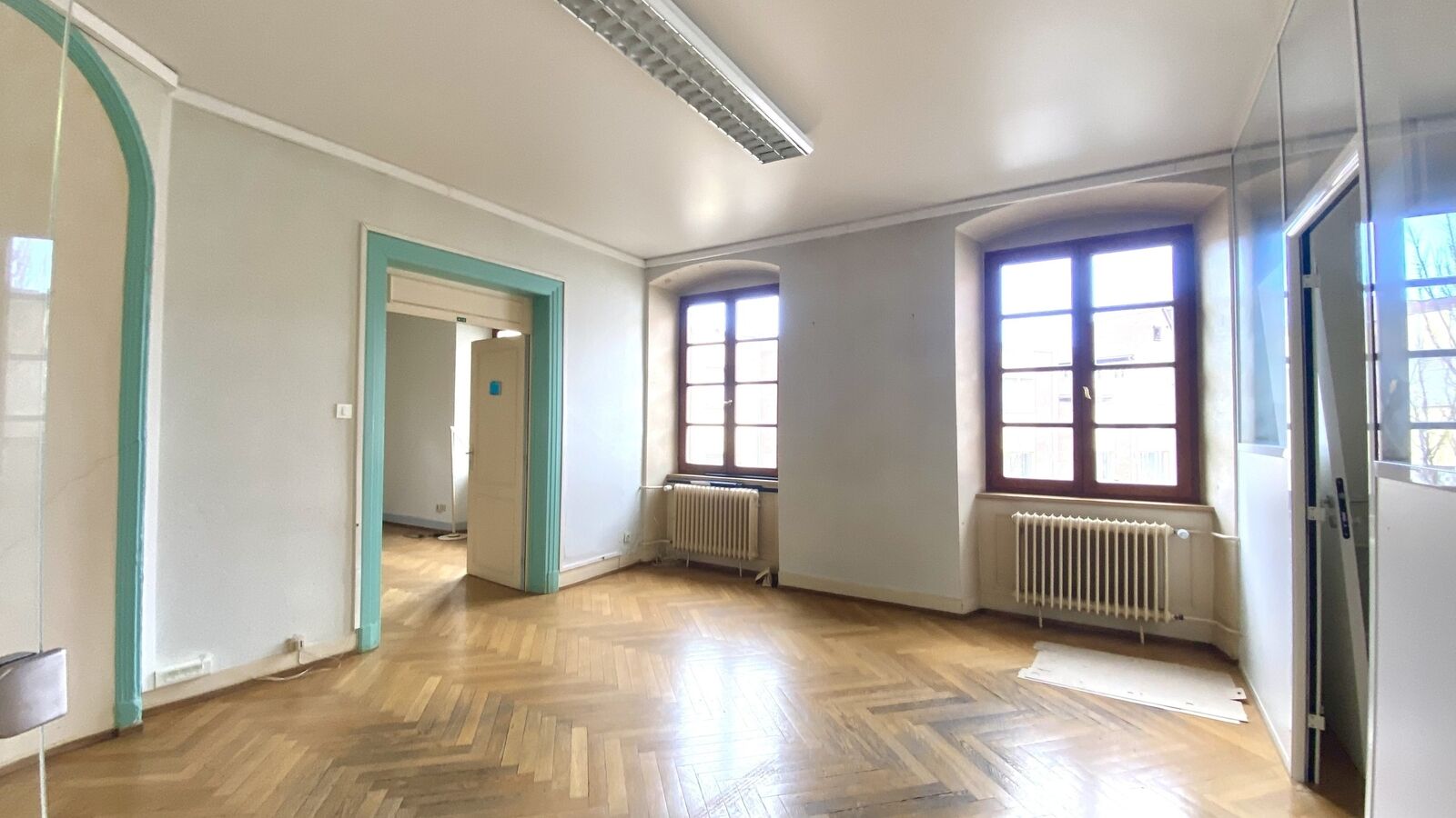 Ensemble immobilier historique - Img 5519